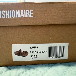 Cushionaire Luna Brown Nubuck Sandals
